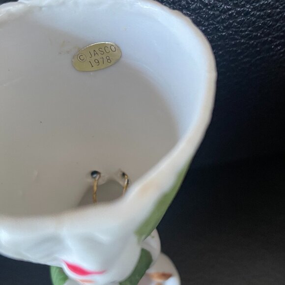 Vintage Porcelain Girl Figure (Bell) 1978 - Picture 4 of 5